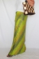 Preview: Farbenfroher Sarong grün mit Blütenmotiv 160 x 120 cm
