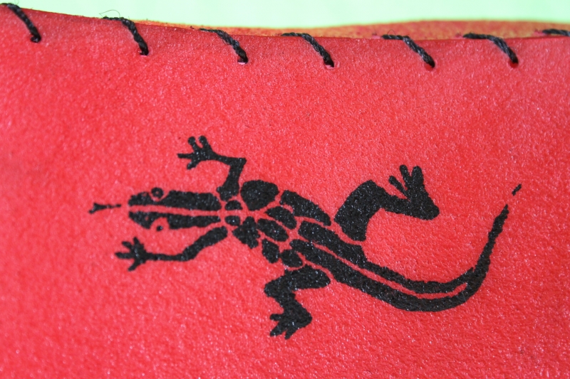 Exotische Tischlampe Leder mit Gecko-Motiv rot 30cm