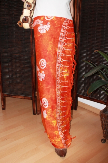 Farbenfroher Sarong orange mit Muschelmotiv 160 x 120 cm