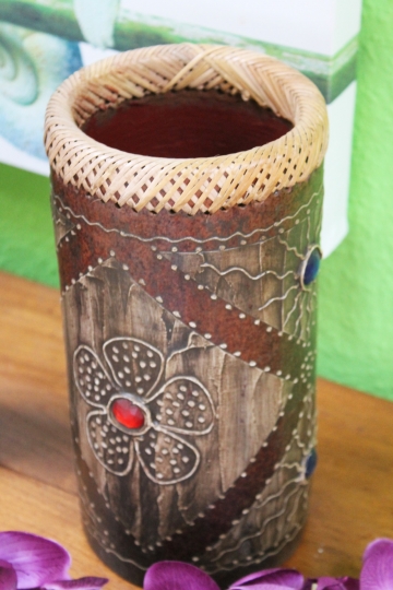Originelle Terrakotta-Vase mit Ziersteinen - 26cm