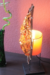 Originelle Tischlampe aus Rattan und Zweigen 57cm
