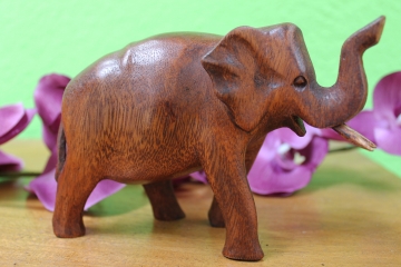 Holzfigur Elefant 15 cm