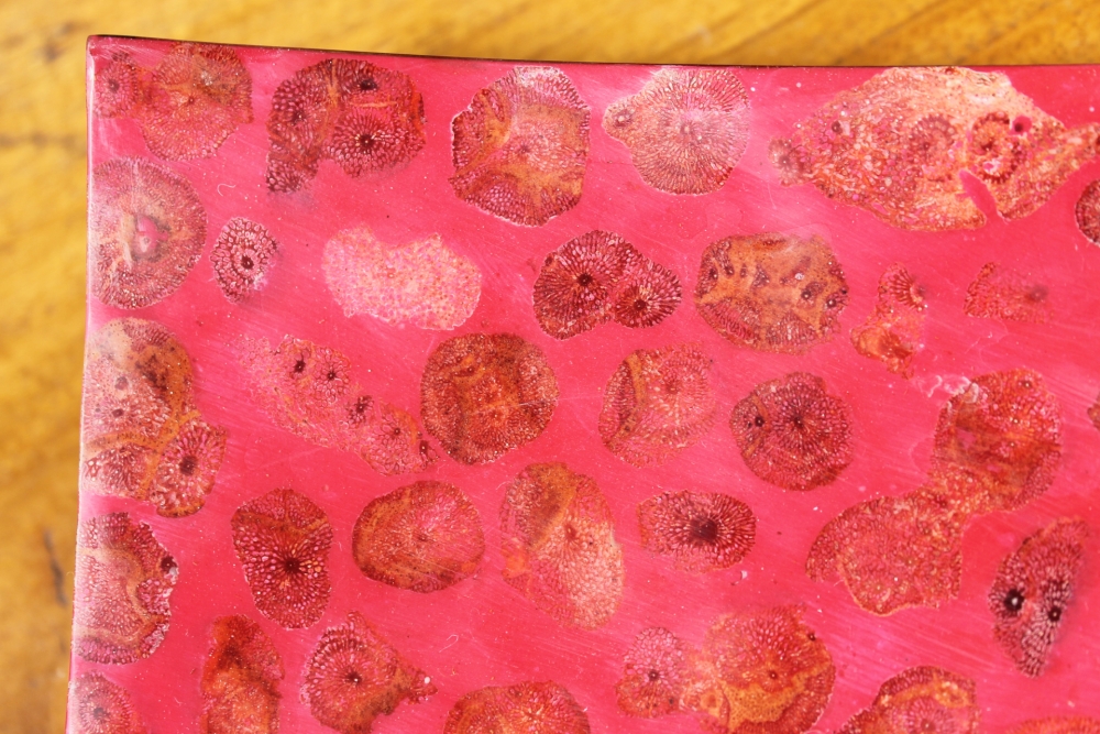 Außergewöhnliche Dekoschale aus roter Zuchtkoralle - 30 cm