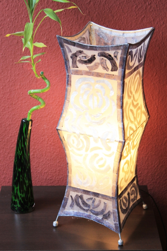 Edle Tisch-Lampe mit filigranem Perlmutt-Motiv 60 cm