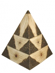 Verzierte Schmuckdose Pyramide weiß 3-teilig aus Holz, handbemalt 30 cm